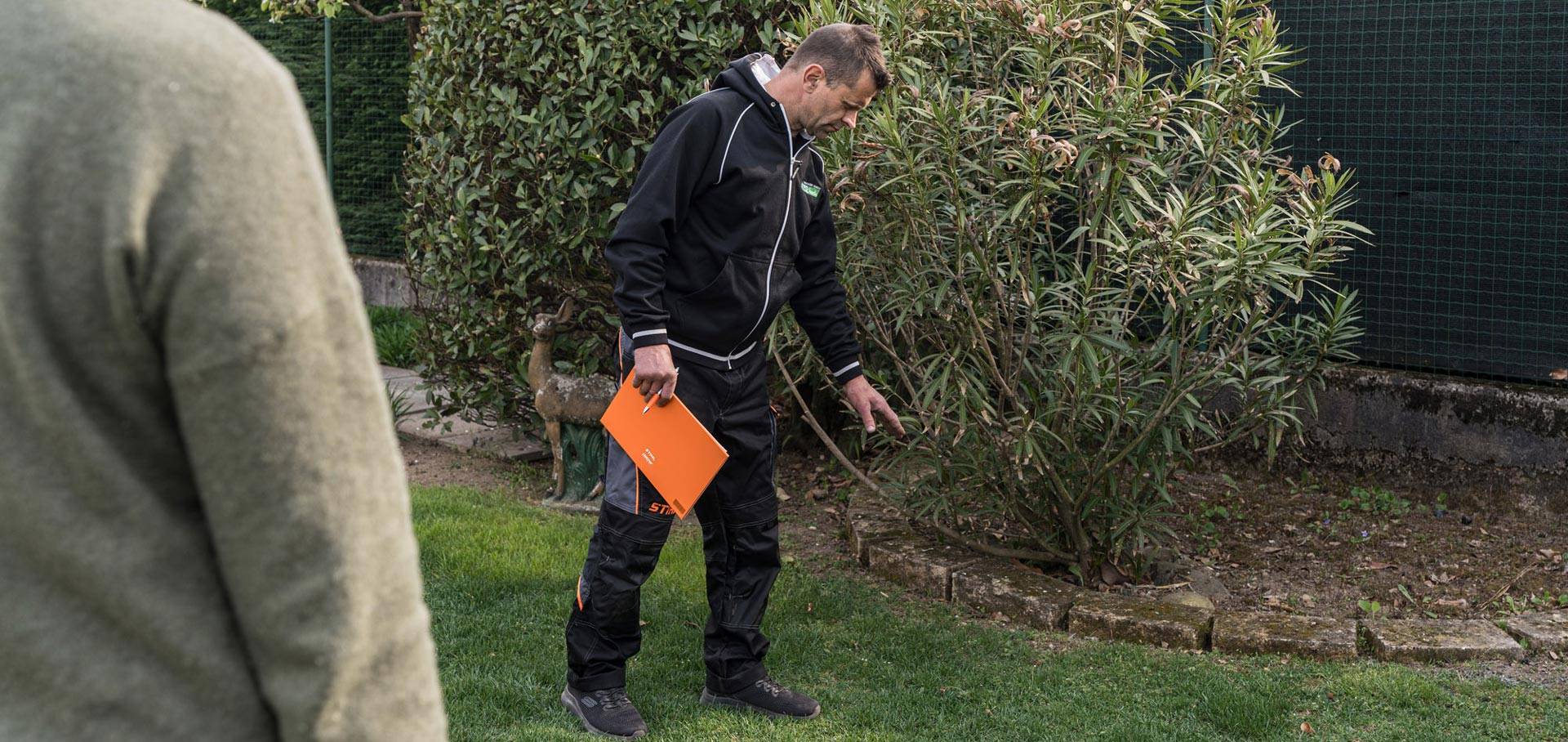 installazione-robot-taglia-rasa-erba-como-monza-brianza-05