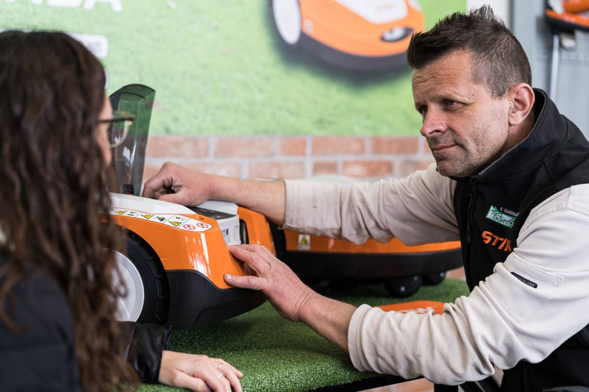 robot-taglia-rasa-erba-como-monza-brianza-08